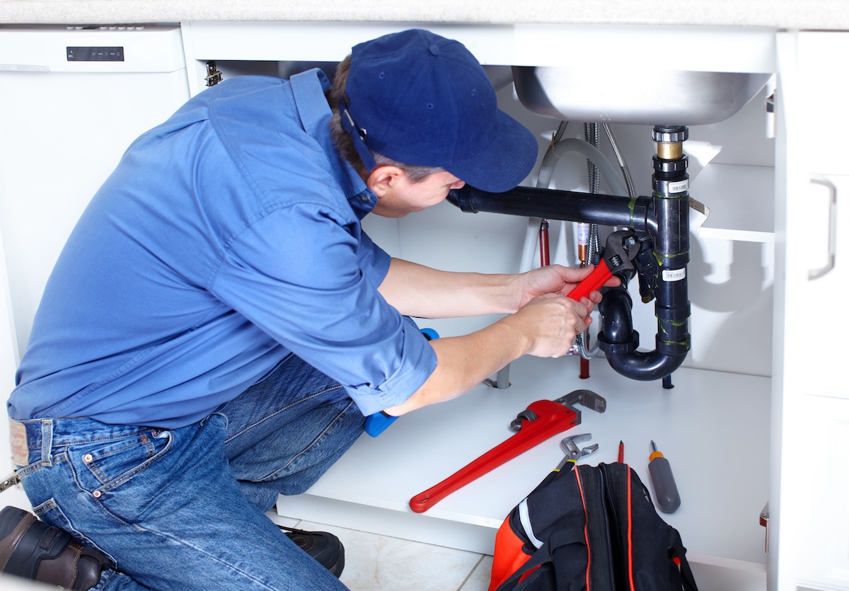 How Proper AC Maintenance Keeps Surrey’s Hockey Arenas Cool for Players and Fans